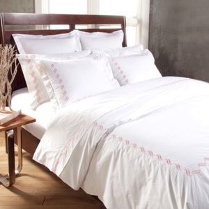 Westport Home Scroll Embroidered 100% cotton Duvet Set